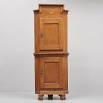 1136 9172 CORNER CUPBOARD